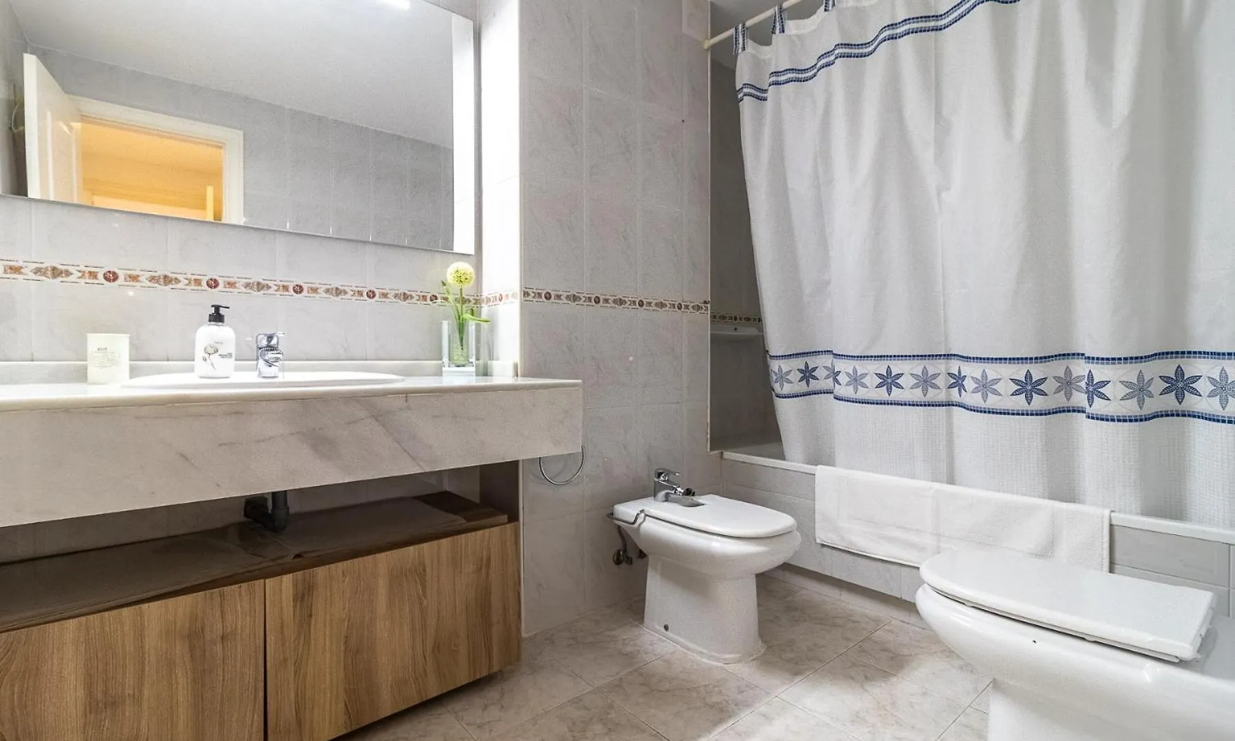 Alojamiento Lorcrisur Marbella Spanien